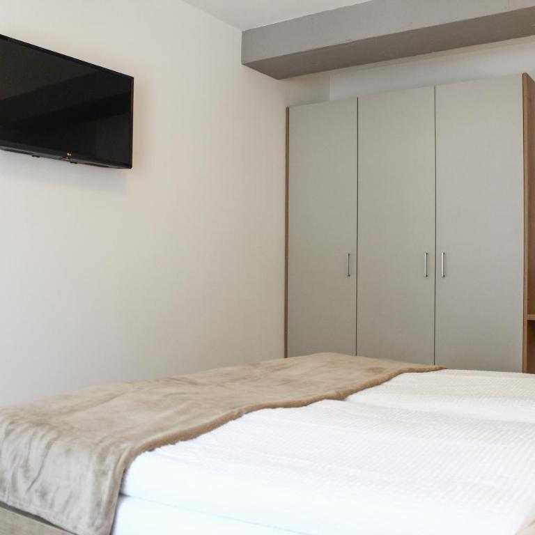 Apartments Rainer - Two-Bedroom Apartment - 31
