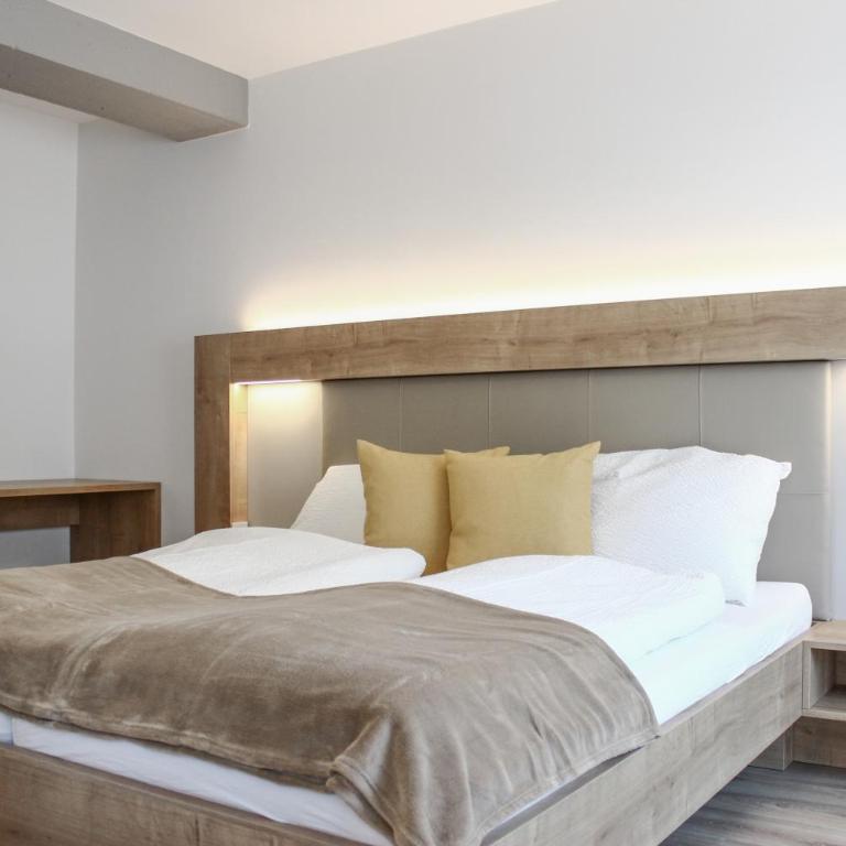 Apartments Rainer - Two-Bedroom Apartment - 22