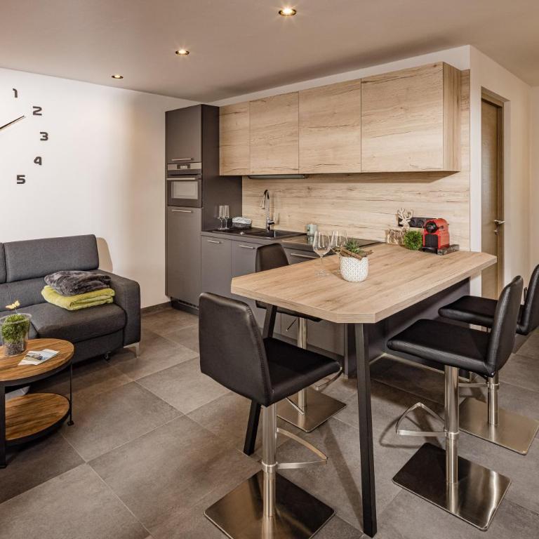 Sweet Dolomiti Sonneck - Two-Bedroom Apartment - 2