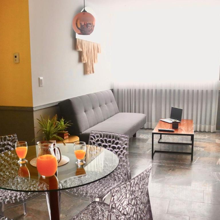 Singular Joy Vacation Rentals - Two-Bedroom Suite - 7