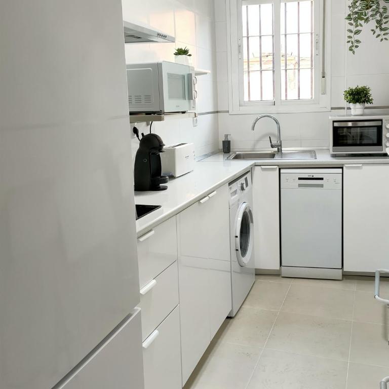 RELAX CHICLANA-Aparcamiento privado-TV Cable-WifiPlus-Aire Acond-Incluido - Apartamento de 2 dormitorios - 9