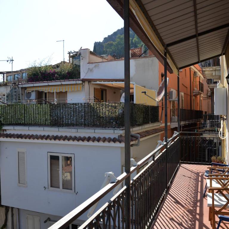 Casa Naumachie Relax in a safe and wonderful place - Three-Bedroom Apartment - 9