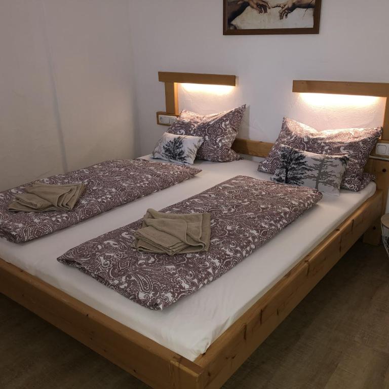 Ferienhaus Elisabeth - Familienzimmer mit eigenem Bad - 3