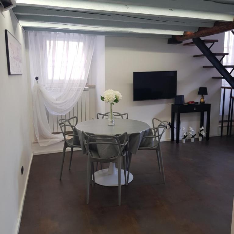 Clementinam Suite Colosseum - Appartamentino su 2 Livelli - 14
