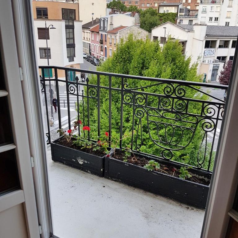 La Romantique - Chambre Triple - Vue sur Jardin - 12