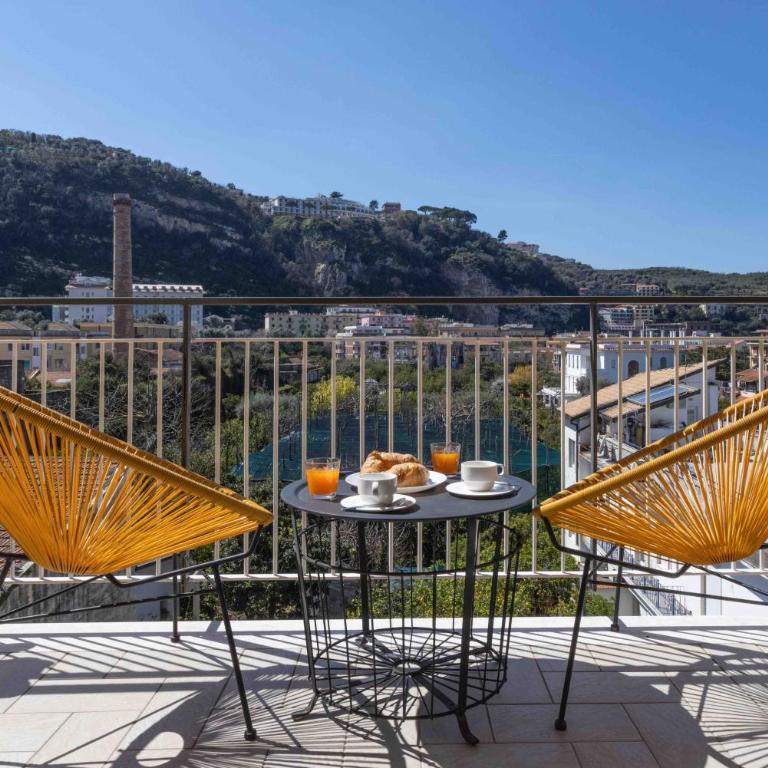 SorrentoVibes - Luxury Four Bedroom Home with Amazing Terraces in Sorrento - Four-Bedroom Platinum Apartment - 18