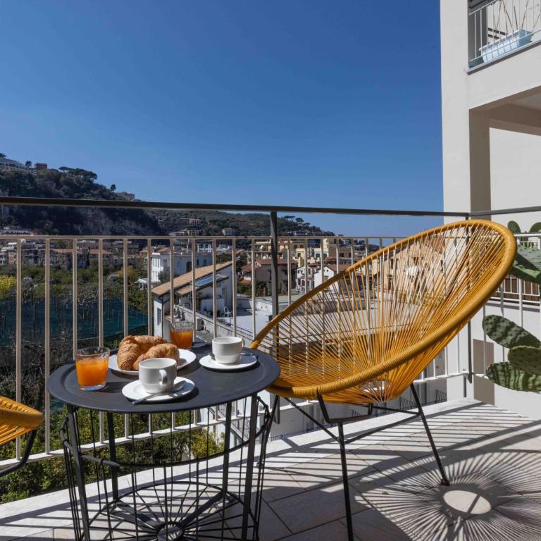 SorrentoVibes - Luxury Four Bedroom Home with Amazing Terraces in Sorrento - Four-Bedroom Platinum Apartment - 19