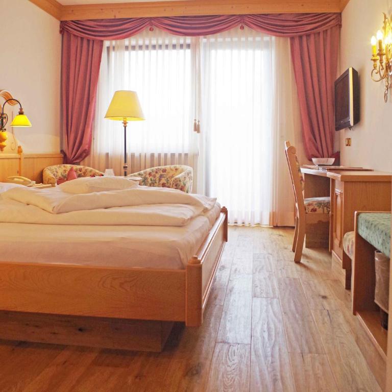 Hotel Bergland - Camera Matrimoniale con Balcone - 1