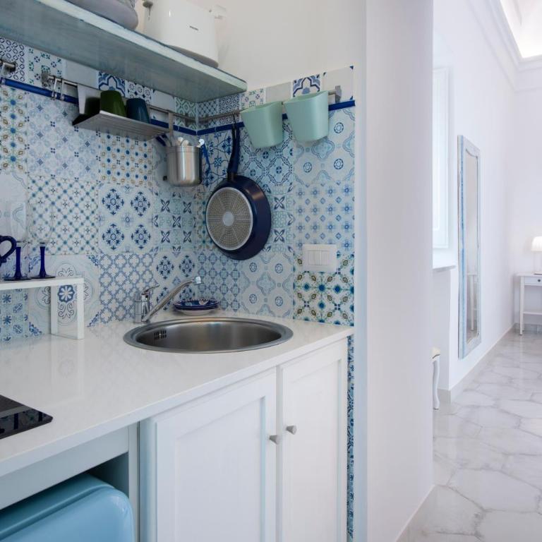 Terrazza Zaffiro - Suite Deluxe con Vasca Idromassaggio - 16