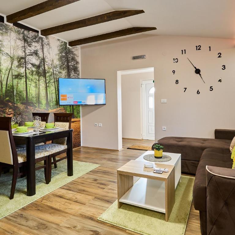 AquaLux 2 - One-Bedroom Apartment - 5