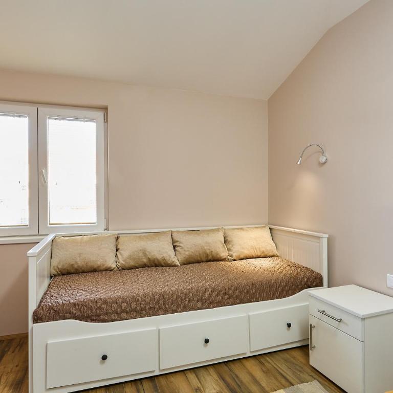 AquaLux 2 - One-Bedroom Apartment - 12