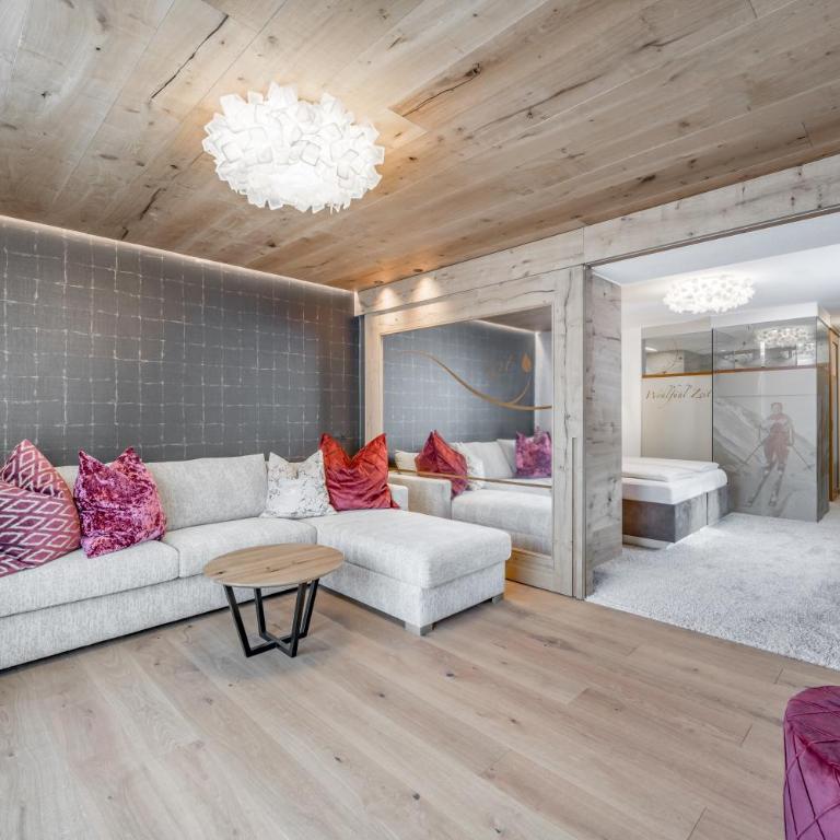 Hotel Gotthard-Zeit - Suite mit Balkon - 2