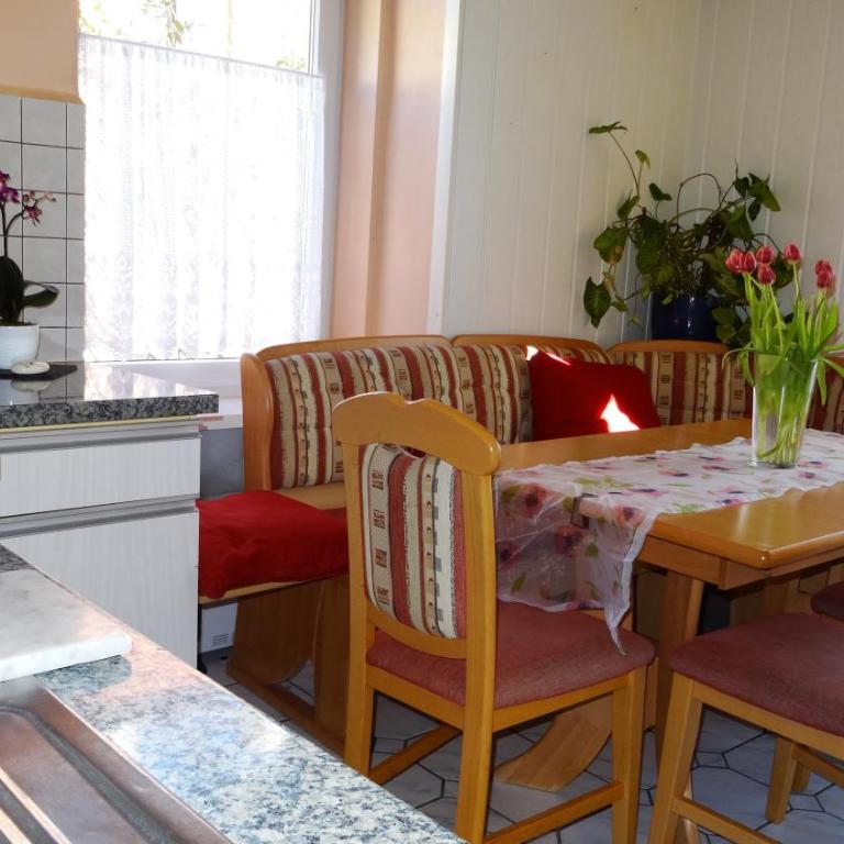 Haus Piber - Apartment mit 3 Schlafzimmern und Terrasse - 9
