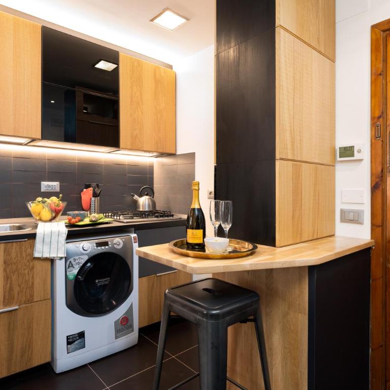 Palazzo Della Nave - Deluxe One-Bedroom Apartment with Garden View - 8