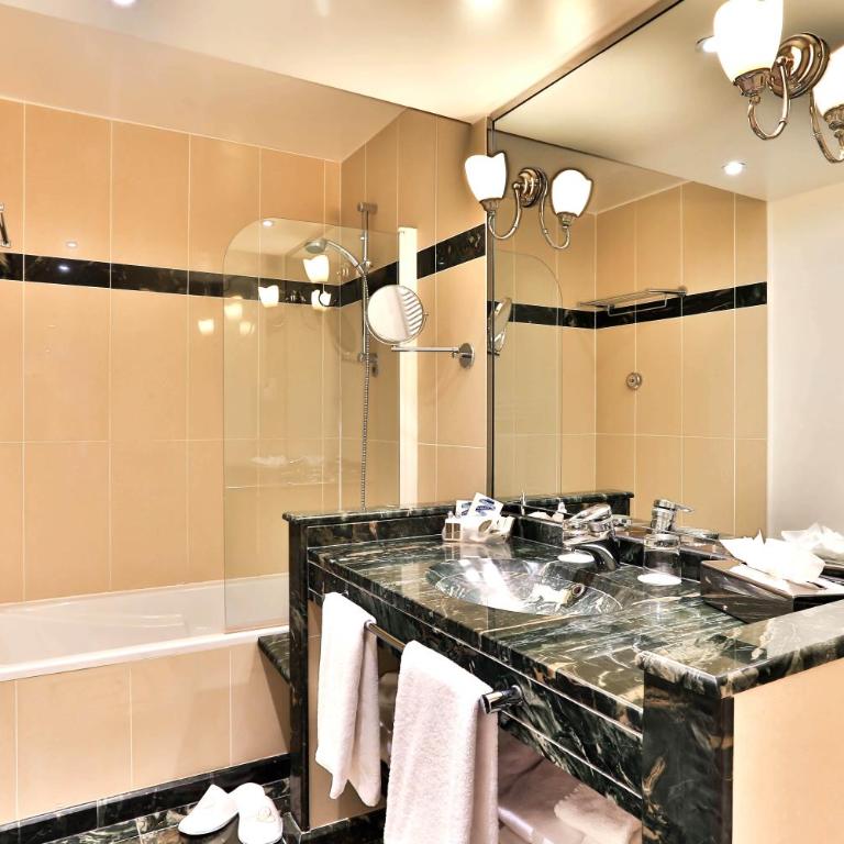 Fraser Suites Le Claridge Champs-Elysées - Suite 2 Chambres Deluxe - Vue sur Terrasse - 1