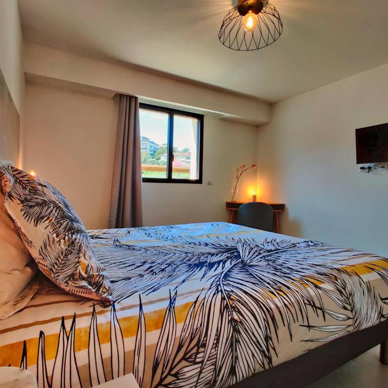 Solaneos propose magnifique T4 neuf sur le port avec Piscine CHAUFFEE - Apartment mit 3 Schlafzimmern - 14