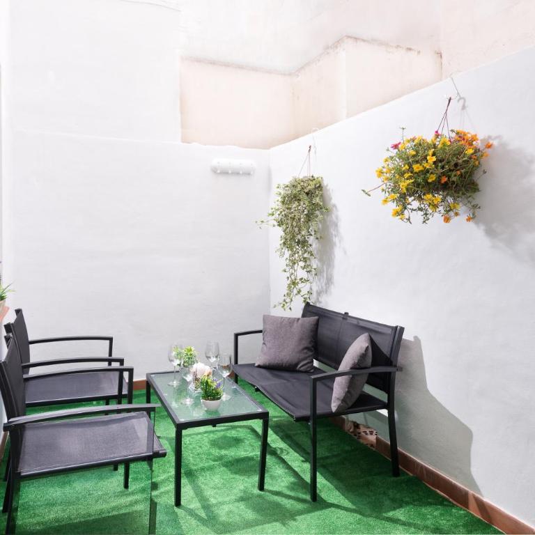 Cozy 3 bed apartment in the heart of Alicante - Three-Bedroom Apartment - 14