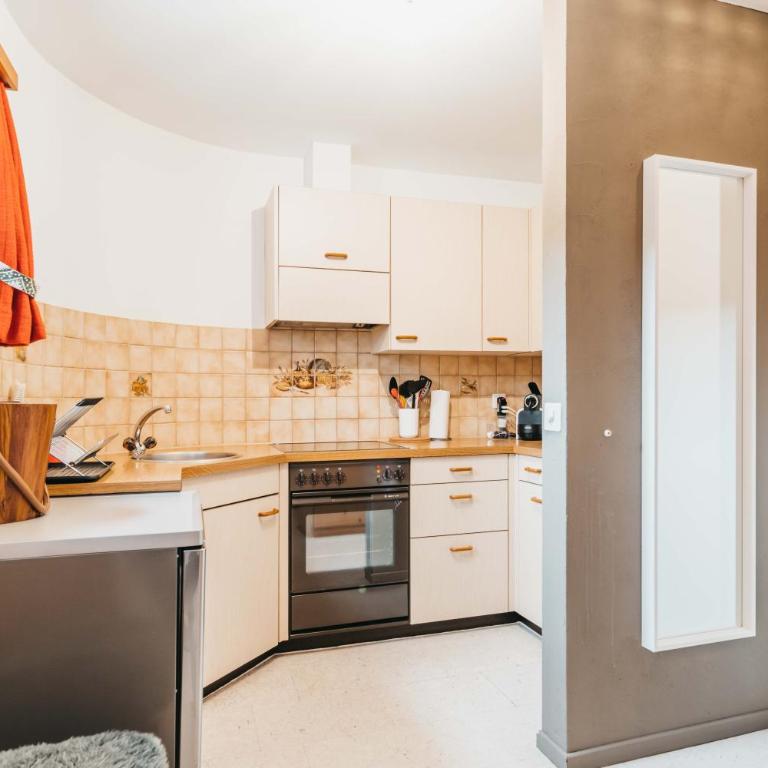 Charming 4 bed flat in Flims - Apartment - 6