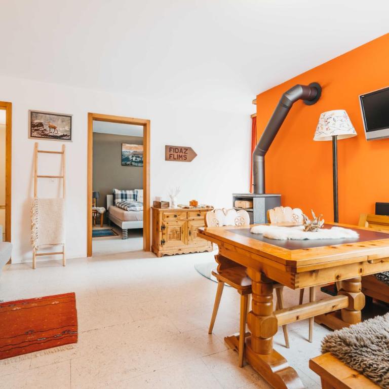 Charming 4 bed flat in Flims - Apartment - 11
