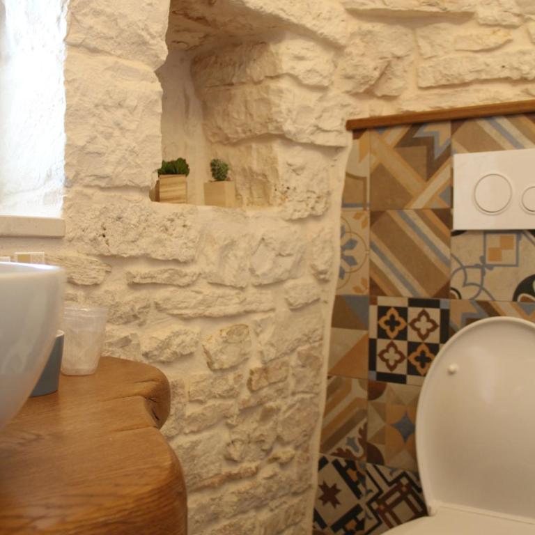 Trullo Monte Santo 50 - Camera Matrimoniale con Bagno Privato - 10