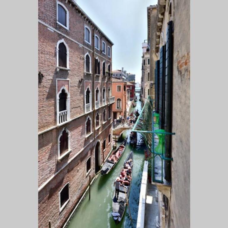 Leoncini with a wonderful canal view - One-Bedroom Apartment - 5