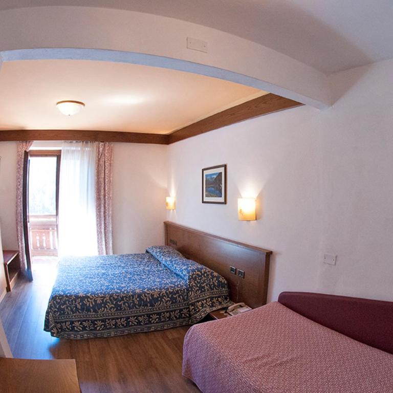 Hotel Carlone - Camera Quadrupla con Balcone - 8