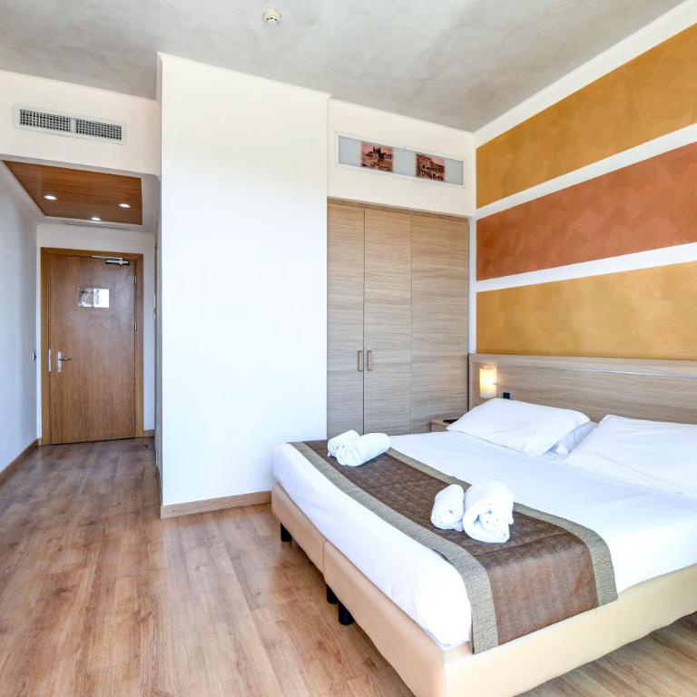 Hotel Rivus - Camera Matrimoniale con Balcone e Accesso Disabili - 6