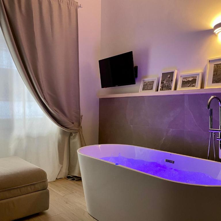 Le Coq Suites - Camera Matrimoniale con Vasca Idromassaggio - 25