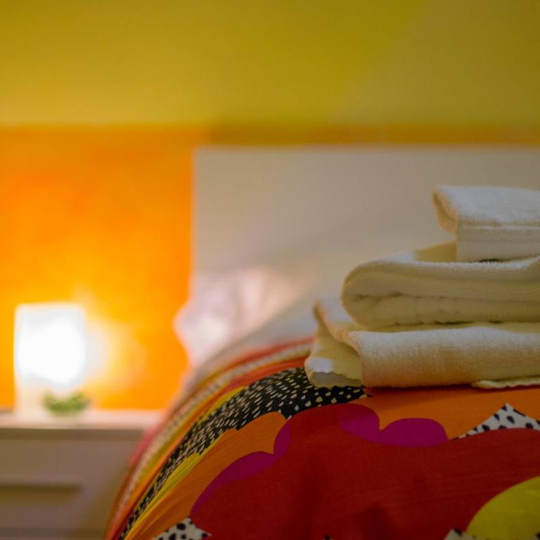 On The Rainbow B&B - Double Room with Private Bathroom - 1