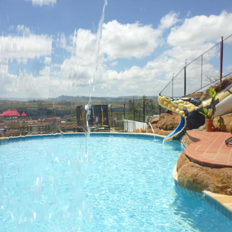 Hotel Las Rocas Resort Villanueva - Suite with Hot Tub - 10