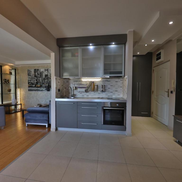 Business & Travel Apartments - One-Bedroom Apartment with Terrace - 14