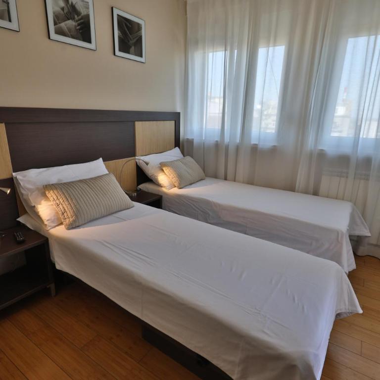 Business & Travel Apartments - One-Bedroom Apartment with Terrace - 21