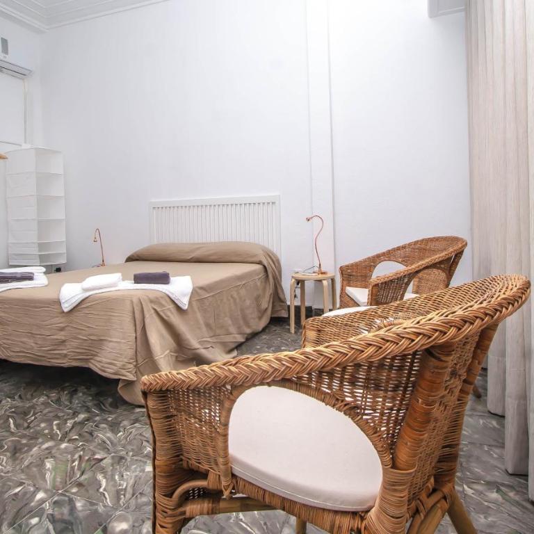 Rotaret - Triple Room with Shared Bathroom - 2