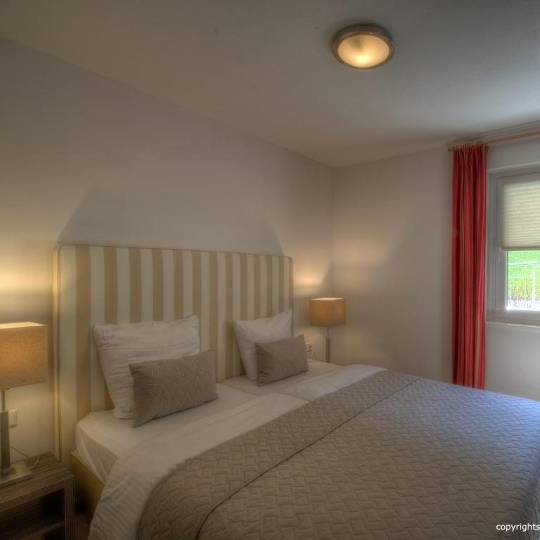 Residenz an der Burg by Kaprun Rentals - Luxuriöses Apartment mit 2 Schlafzimmern und Garten - 7