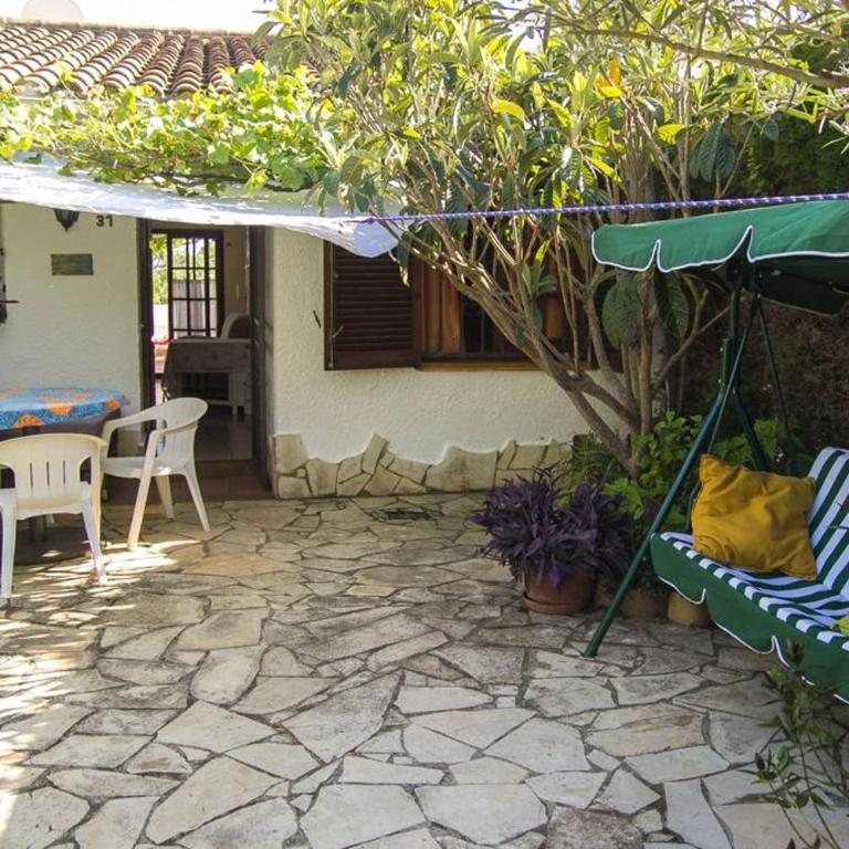 Casita blanca con fibra óptica y piscina cominutaria - Casa de 2 dormitorios - 27