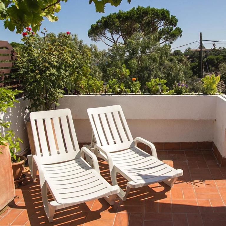 Casita blanca con fibra óptica y piscina cominutaria - Casa de 2 dormitorios - 28