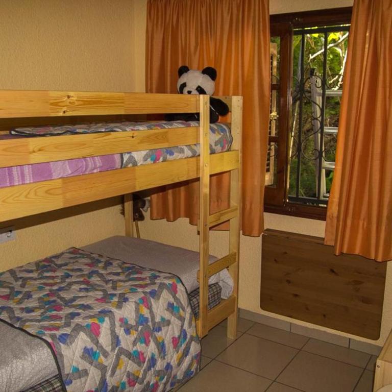 Casita blanca con fibra óptica y piscina cominutaria - Casa de 2 dormitorios - 25
