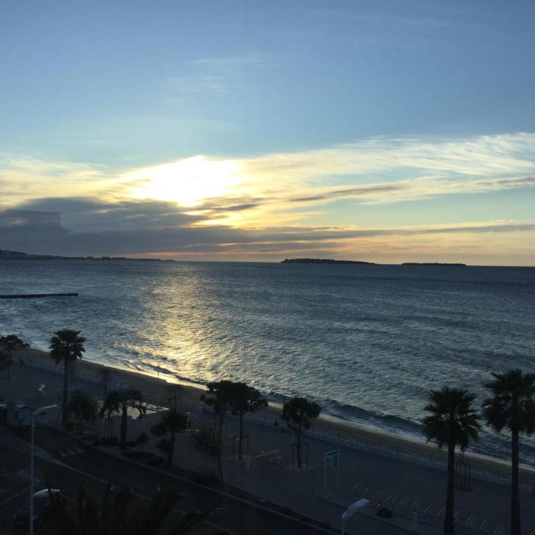 Bord de mer - Cannes la Bocca - Appartement 2 Chambres - 9