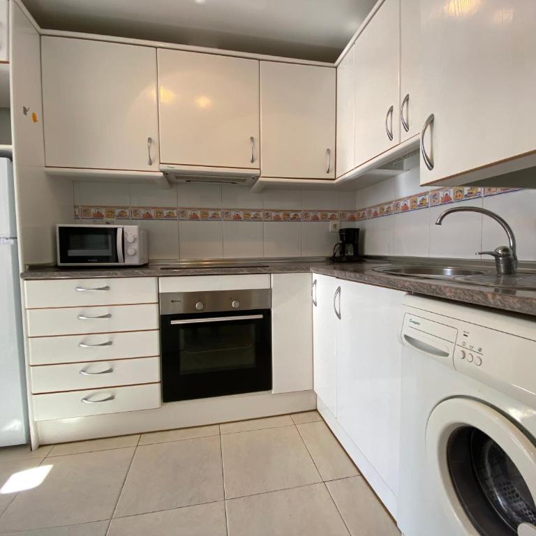 Apartamentos Jardines del Puerto Altamar - Apartamento con vistas al mar - 9