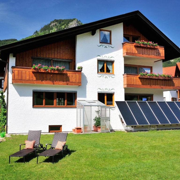 Wohlfühl-Ferienwohnungen Schneider - Apartment mit 2 Schlafzimmern und Balkon - 9