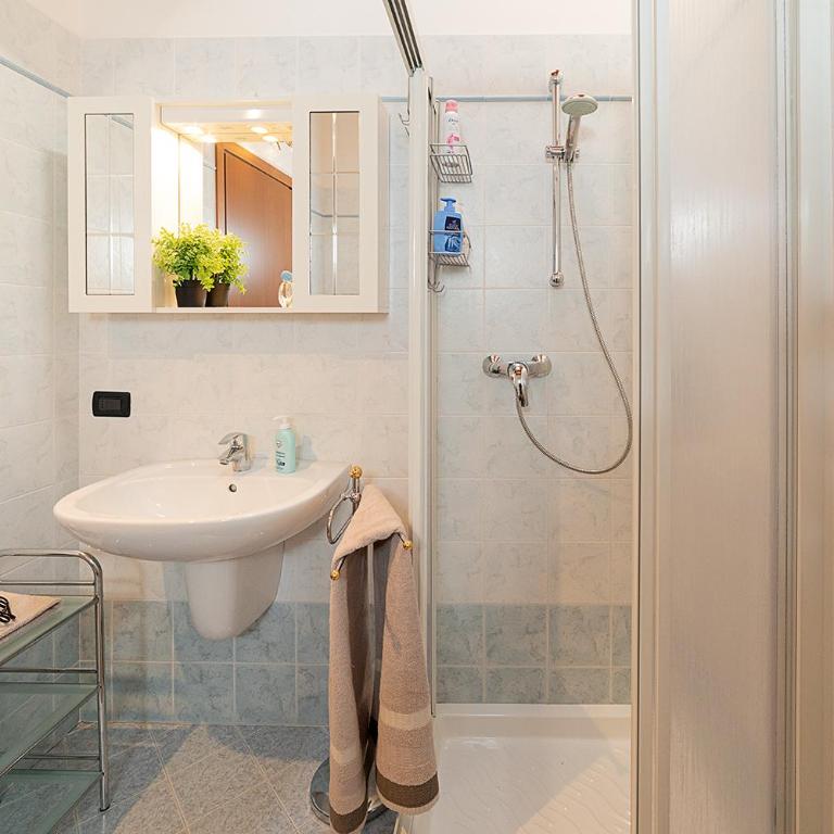 APARTMENTS EDEN - Regarda Travel - Appartamento con Balcone - 16