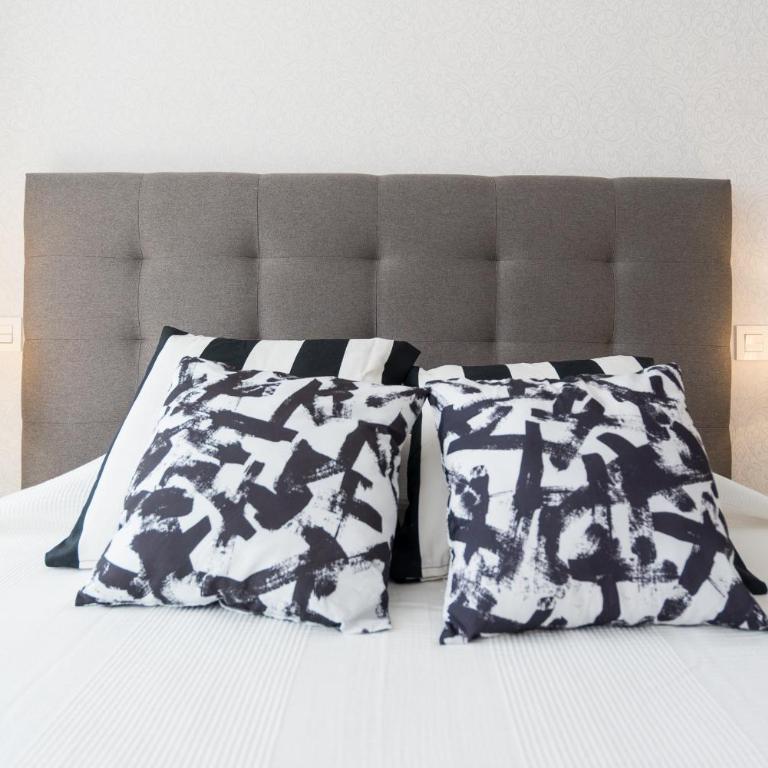 Urbe10 Angel Ganivet 2 Bedrooms Apartment - Two-Bedroom Apartment - 35