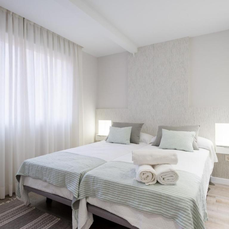 Puerto de Málaga Premium 3 Bedrooms Apartment - Superior Apartment - 8