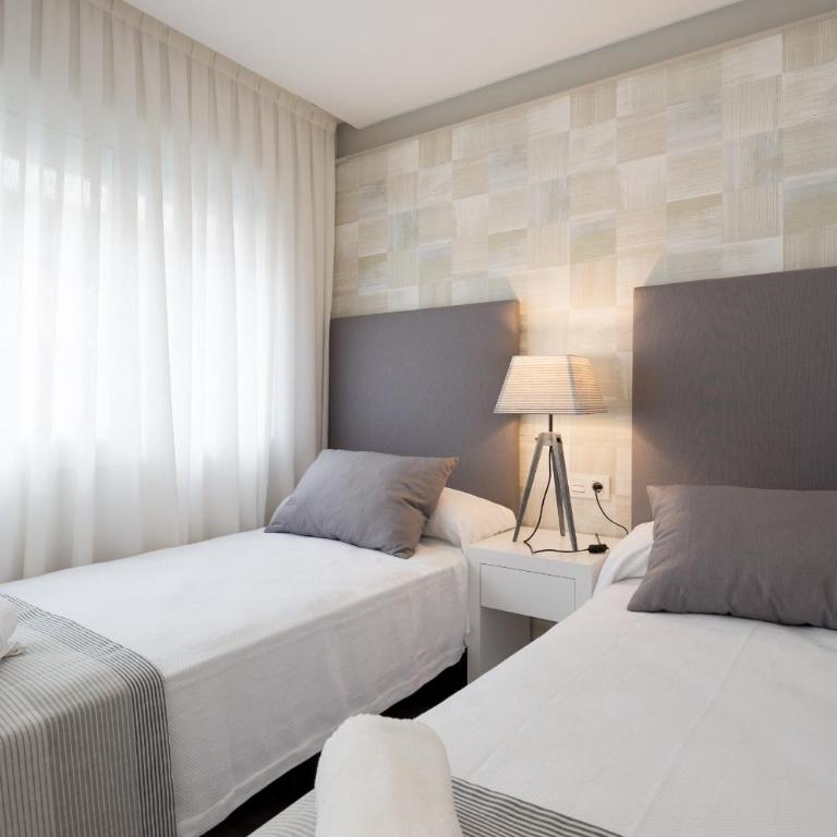 Puerto de Málaga Premium 3 Bedrooms Apartment - Superior Apartment - 12