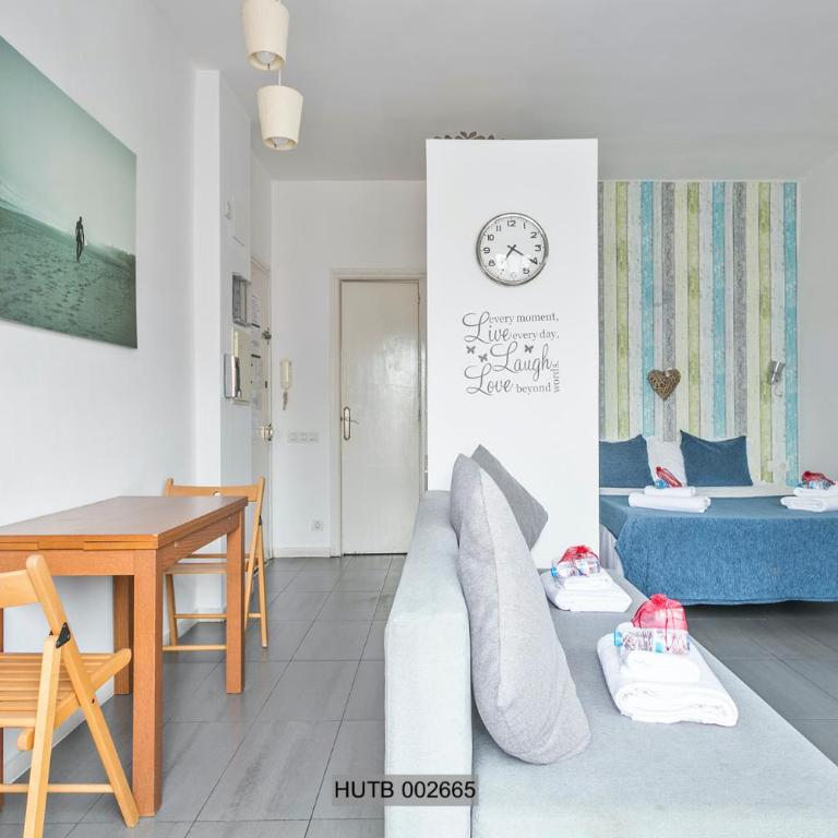 Alcam Pau Claris - Apartment - 4