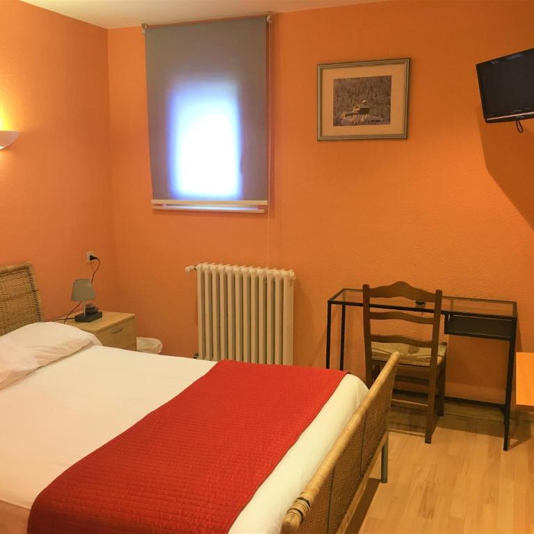 Hotel Roc de St Miquel & Apartment - Habitación Doble Económica Pequeña - 6