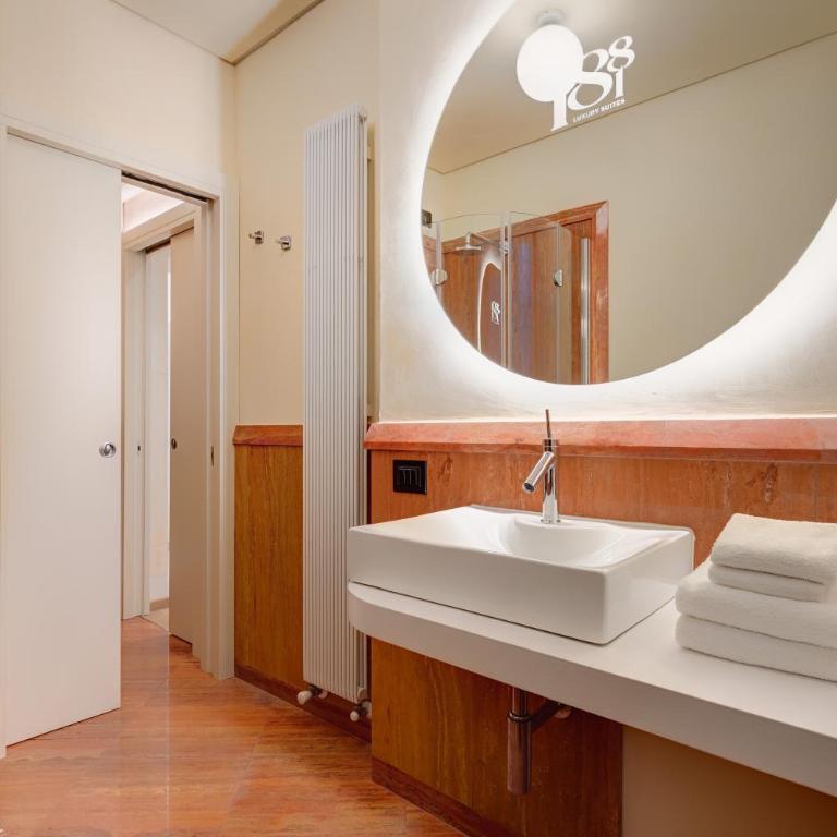 1881 LUXURY SUITES - Superior Studio - 3