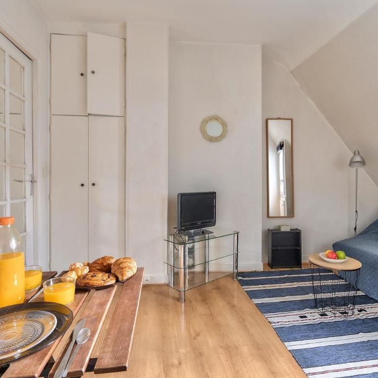 New Parisian Studio with View in the Central 11th - Studio Supérieur - 2