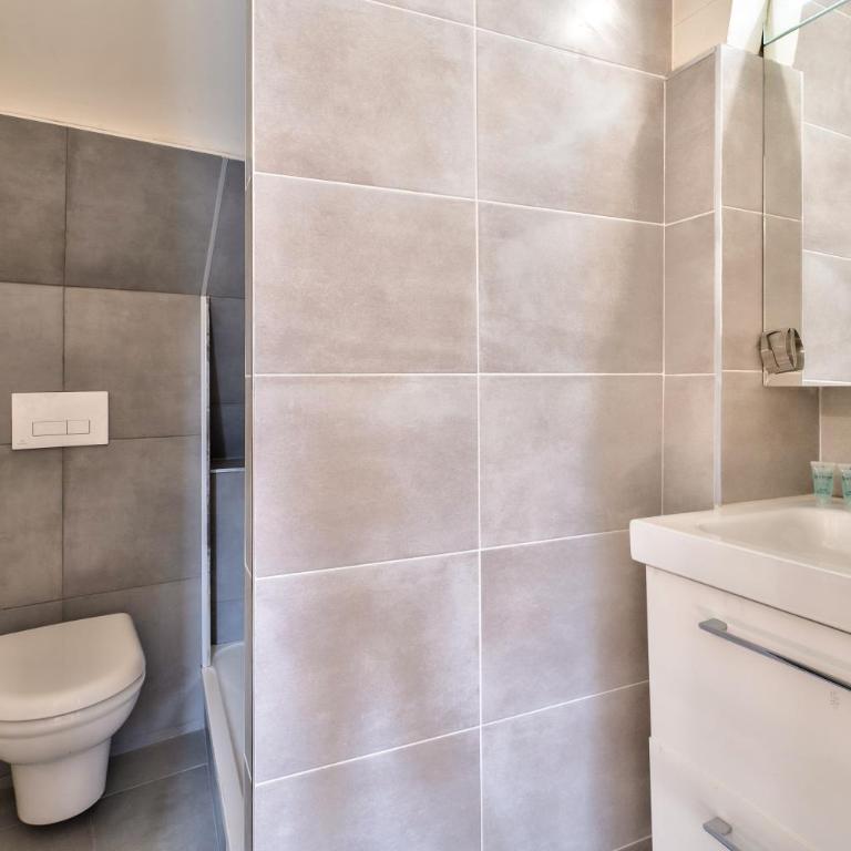 New Parisian Studio with View in the Central 11th - Studio Supérieur - 6