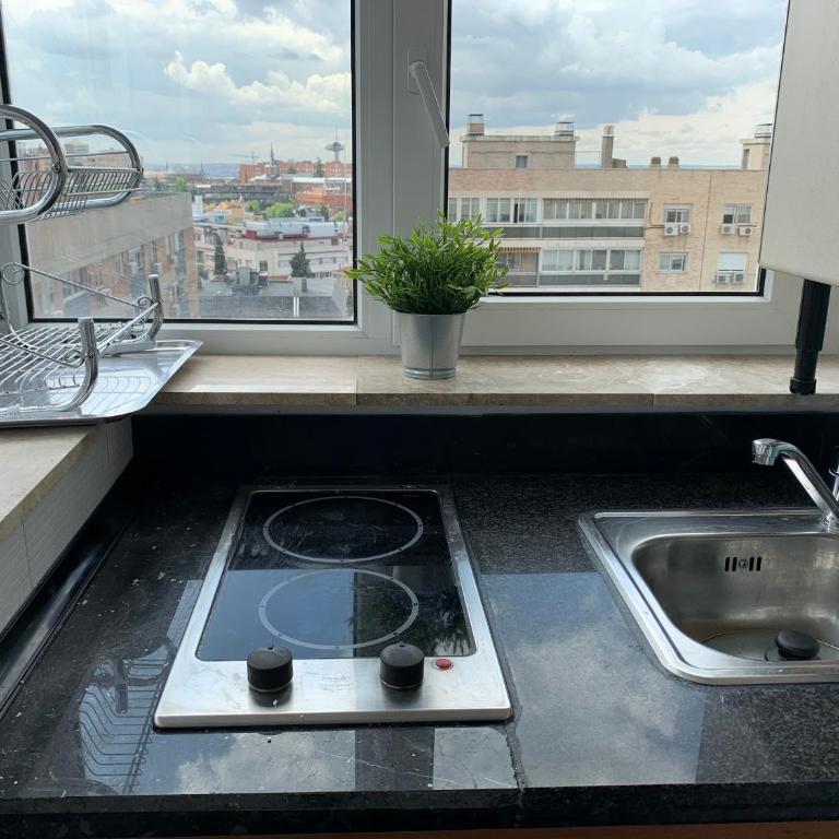 Pisos con vistas Moncloa-Universidad - Two-Bedroom Apartment - 10